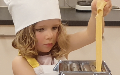 Piccoli chef crescono: “In cucina” con lo Stivaletto
